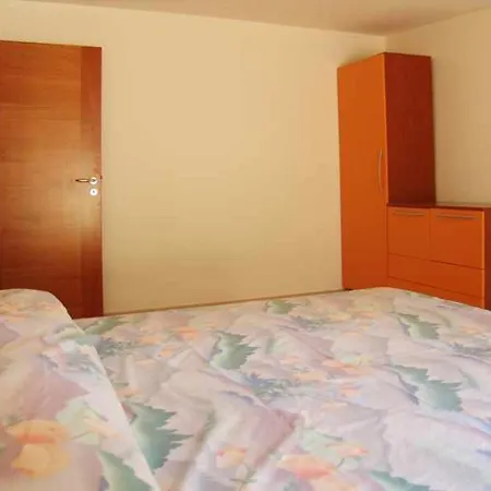 La Vallona Apartment *